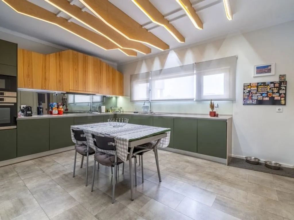 Kitchen - Luxury Flat with South/North Orientation in Porto