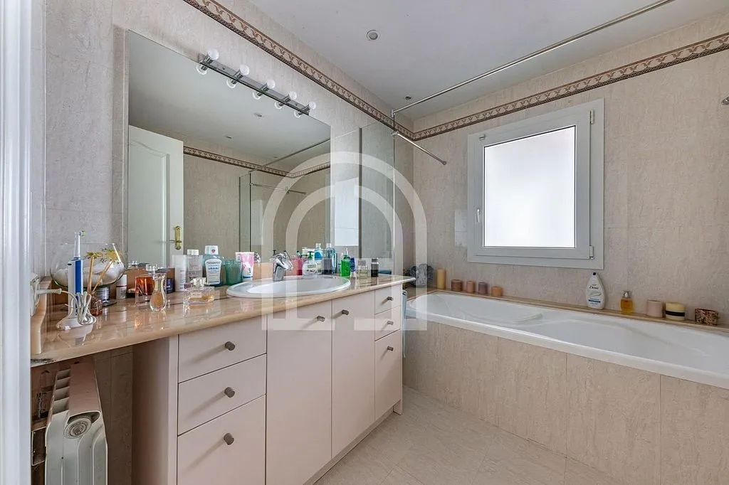Bagni - Chalet with Sea Views in Mas Ram, Badalona
