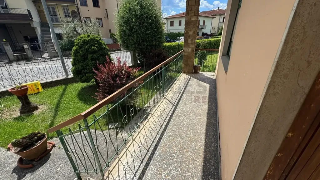 Rõdu - Independent House with Garden in Reggello