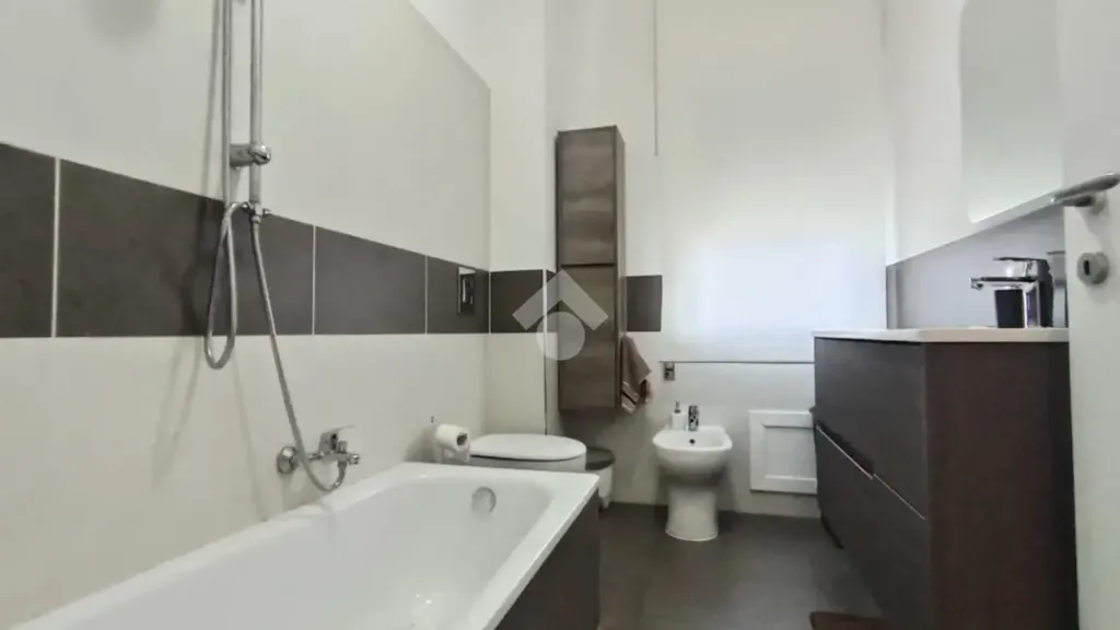 Vannitoad - Modernised Apartment with Balcony in Palermo