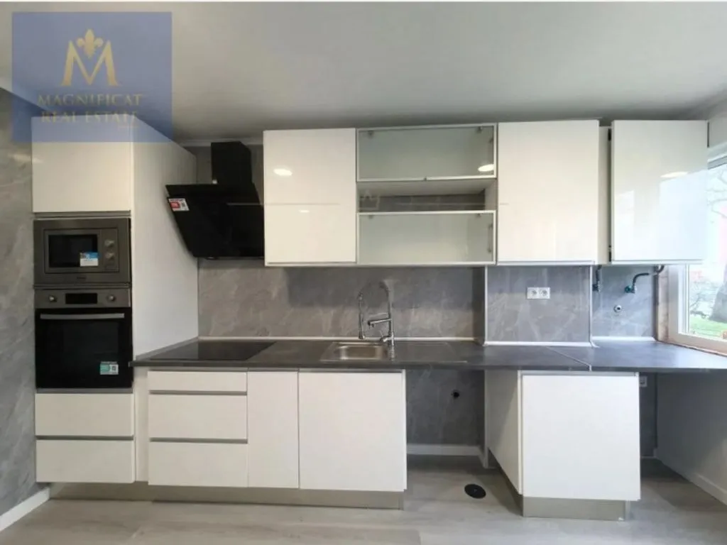 Cuisine - Remodelled 2-Bedroom Apartment in Central Oeiras