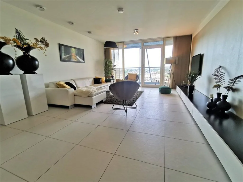 Séjour - 2-Bedroom Apartment with Balcony in Rotterdam Centre