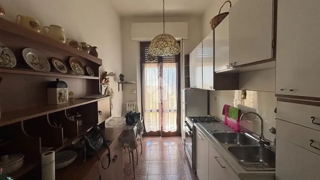 Köök - Apartment with Balcony in Pontedera