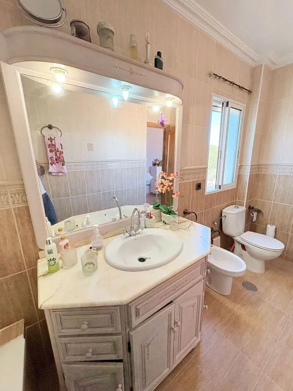 Vannitoad - Chalet with Pool and Terrace in Moralet