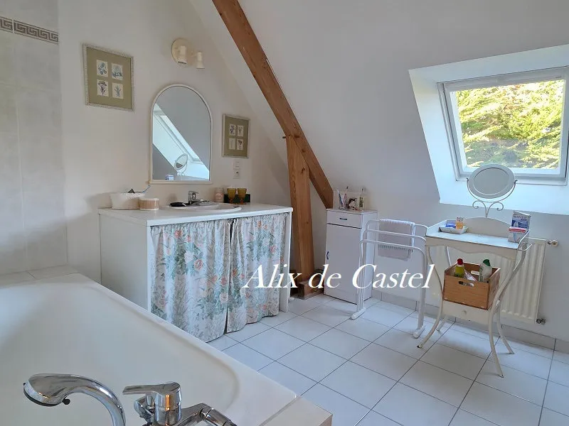 Salles de bain - Maison avec Piscine à Guerande