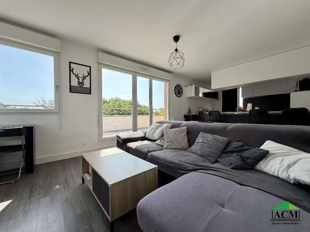 Séjour - Appartement avec Terrasse à Méry-sur-Oise