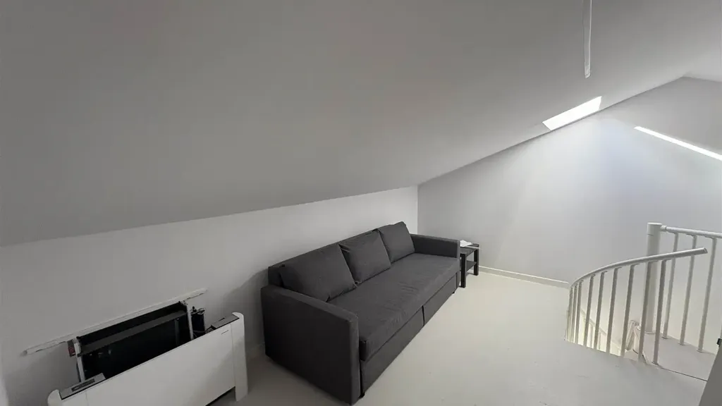 Toad - Modern Apartment with Terrazzo in Reggello