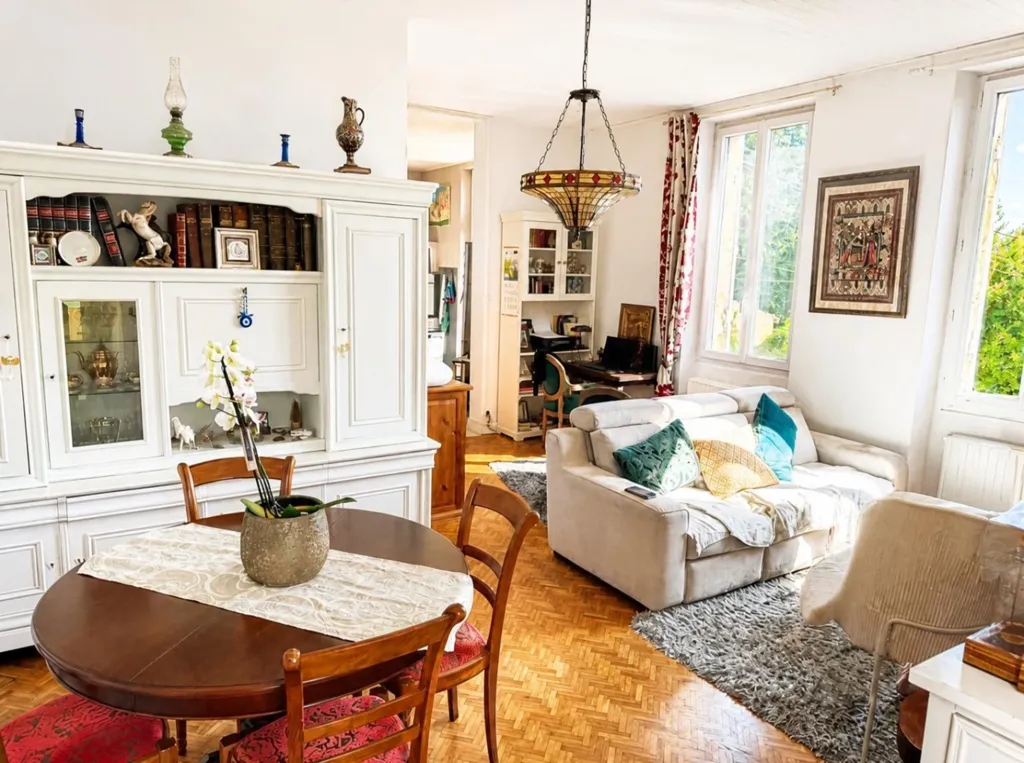 Salle à manger - Maison en Pierre avec Vue sur la Dordogne à Sainte Colombe