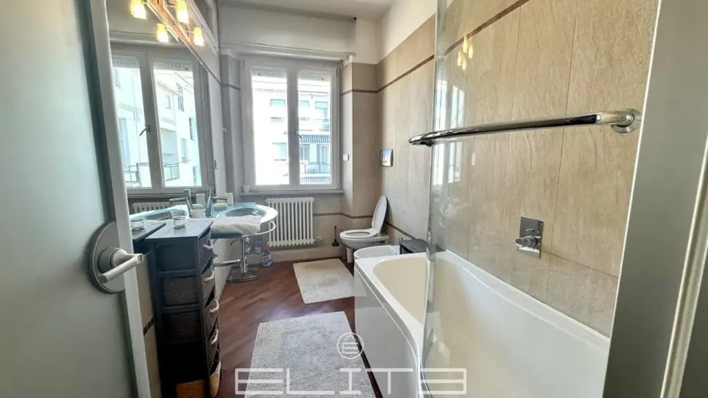 Bathrooms - Modernised Apartment with Balcony in Ancona
