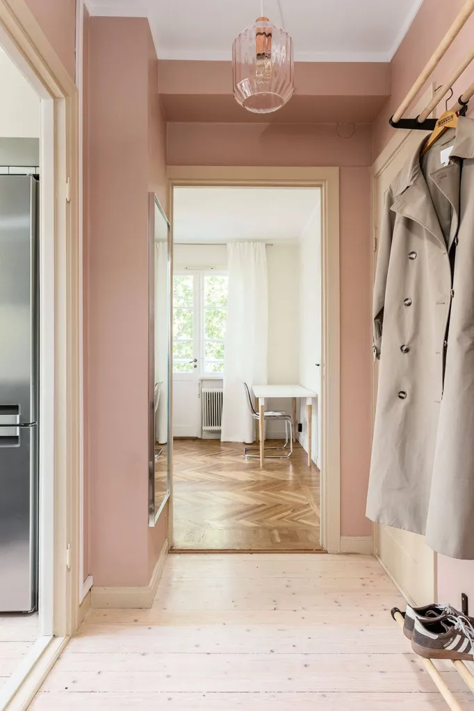 Esik - Charming Studio Flat with Balcony in Linköping