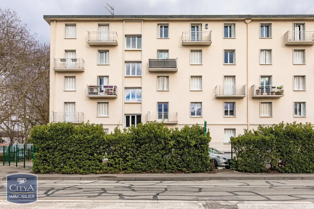 Extérieur - Appartement Contemporain avec Double Balcon à Grenoble