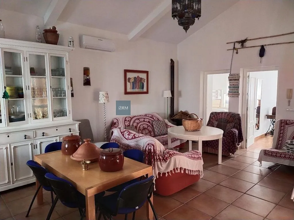 Salle à manger - Rustic Chalet with A/C in La Jara