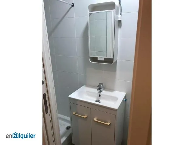 Bathrooms - Apartment with Lift in Granada's Ronda