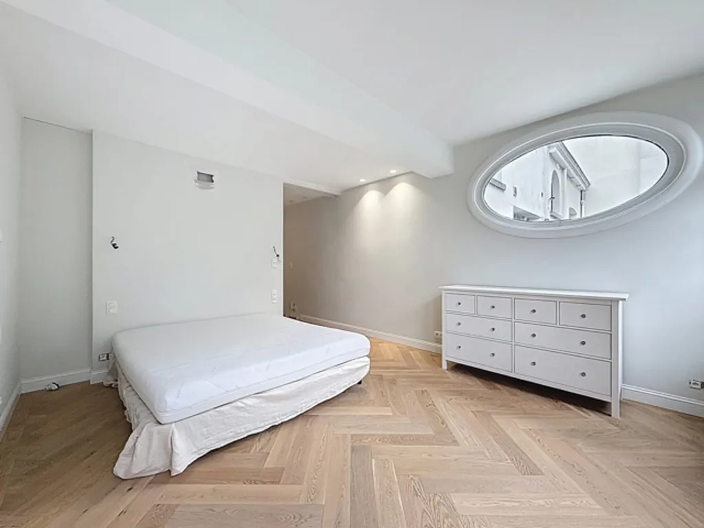 Chambres - Duplex avec Jardin dans le Quartier Louise