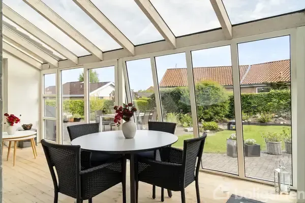 Terrass - Villa with Well-Maintained Garden in Mårslet