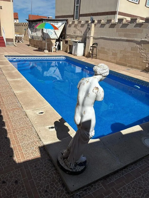 Bassein - Chalet with Pool in Las Ventas de Retamosa