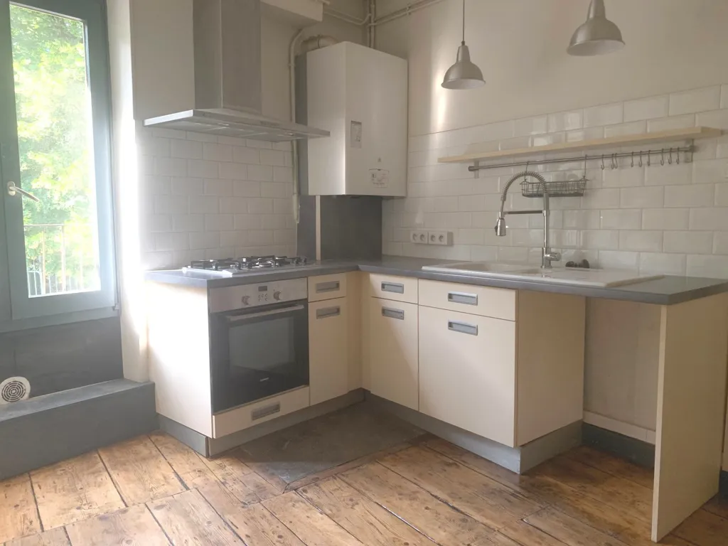 Cuisine - Appartement T3 avec Balcon à La Tronche
