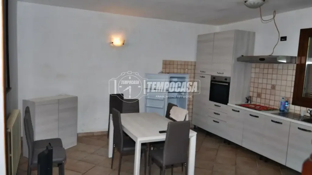 Sala da pranzo - Rustic Villa with Balcony in Traves