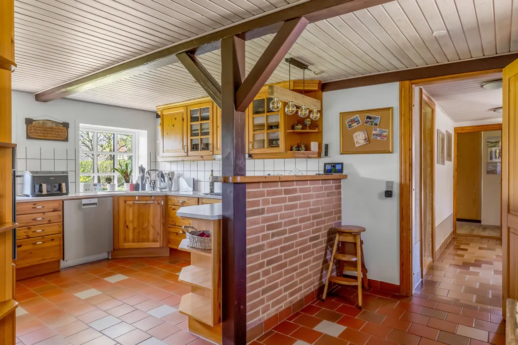 Cuisine - Villa with Central Location in Skærbæk