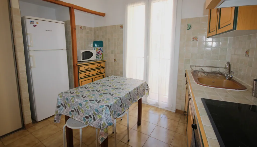 Cuisine - Appartement 4 Pièces avec Terrasse à Collioure