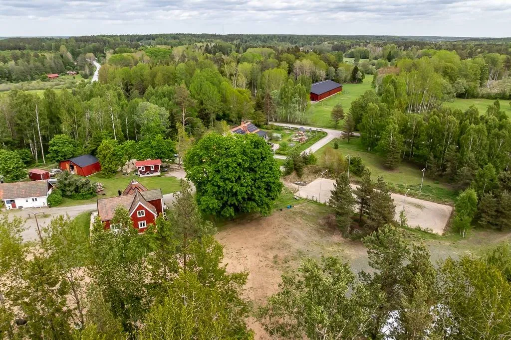 7-toaline maja asukohas Norrtälje kommun