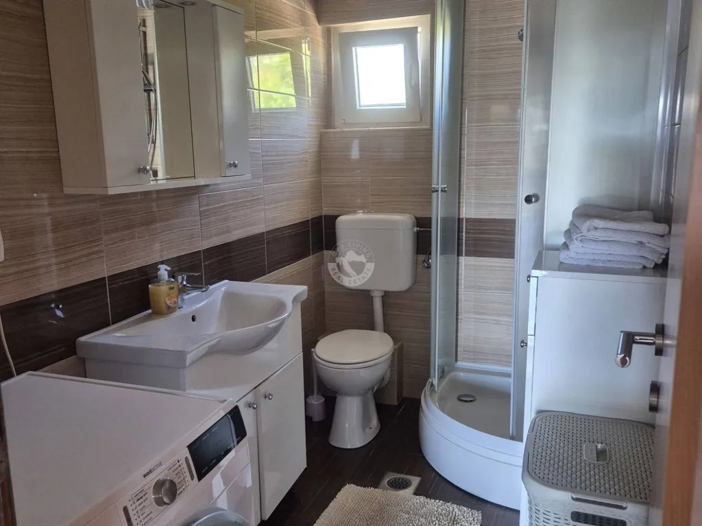 Bagni - Family House with Pool in Starigrad