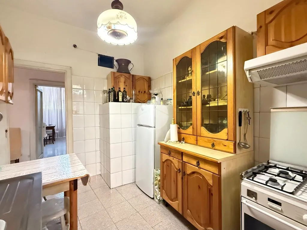 Cucina - Appartamento con doppia esposizione nel quartiere Prati–Mazzini a Roma