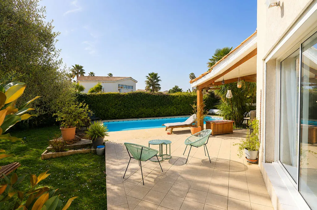 Bassein - Villa with Pool near Golf de Massane