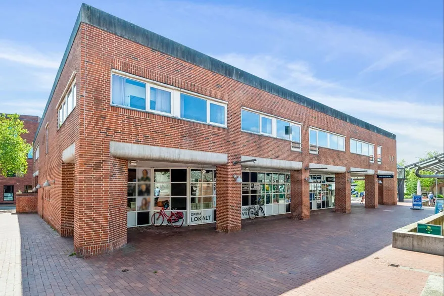 Välivaade - Shop with Flexible Layout in Værløse Centre