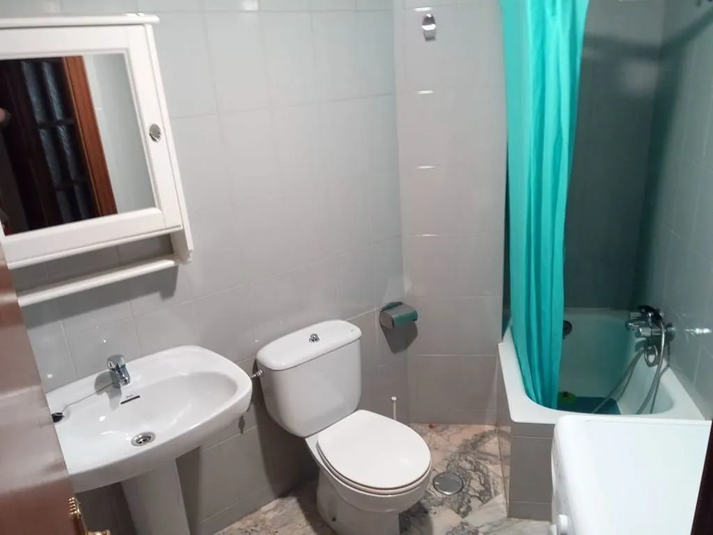 Bagni - 1-Bedroom Duplex with Central Heating in Dominicos