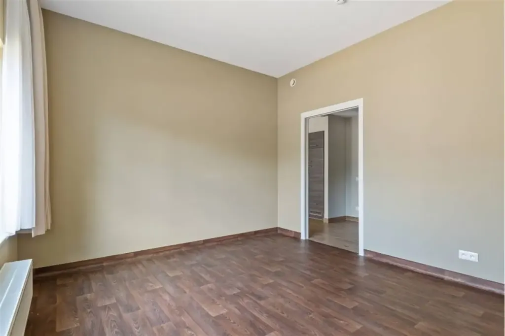 Pièces - Appartement avec Vue Est et Garage à Grobbendonk