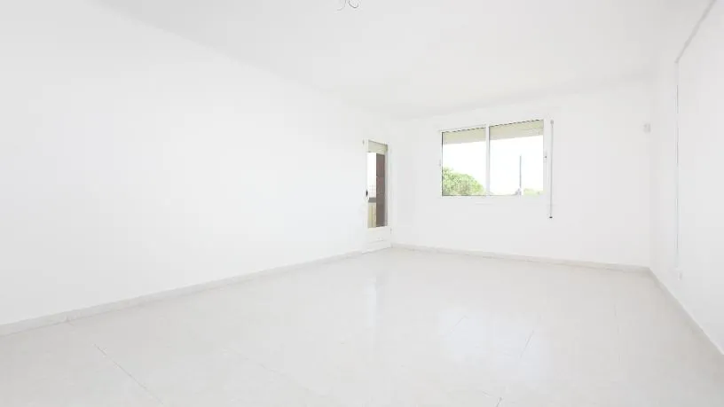 Toad - Alcove Flat with Balcony in Sabadell
