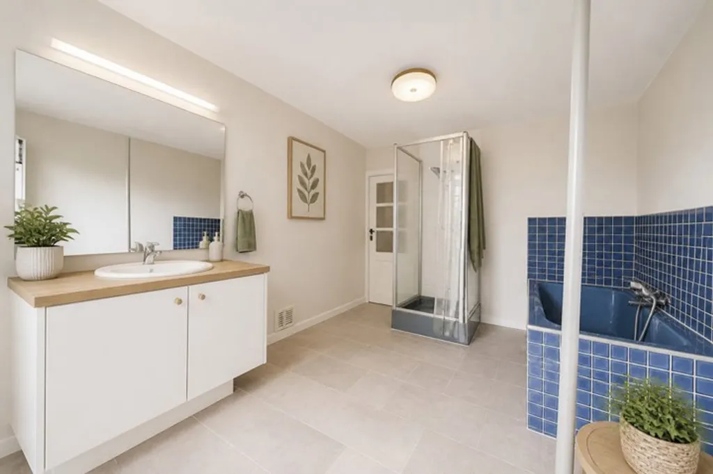 Salles de bain - Maison à Rénover avec Terrasse à Grivegnée