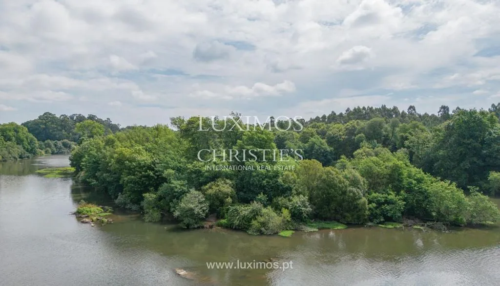 Approved Villa Project by Cávado River in Barcelos