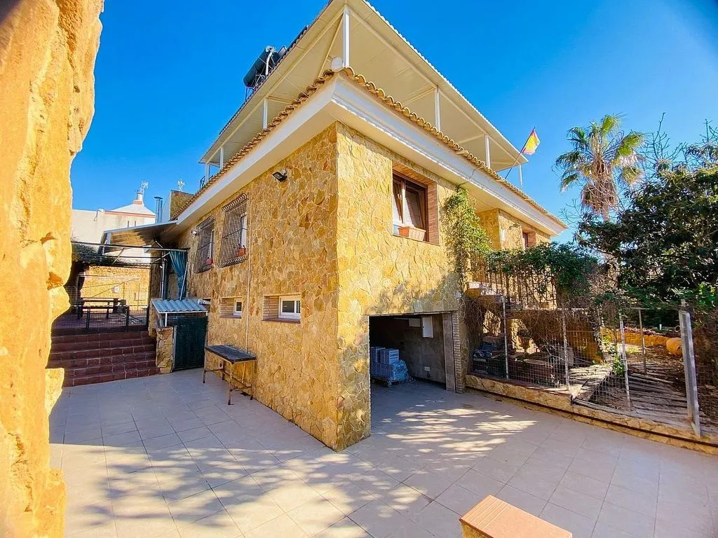 Jardin - Luxury Villa with Pool in Playas de Orihuela