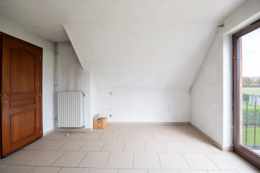 Toad - Charming 1st Floor Apartment with Balcony
