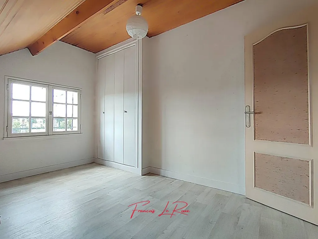 Pièces - Maison à Rénover avec Terrasse à Limay