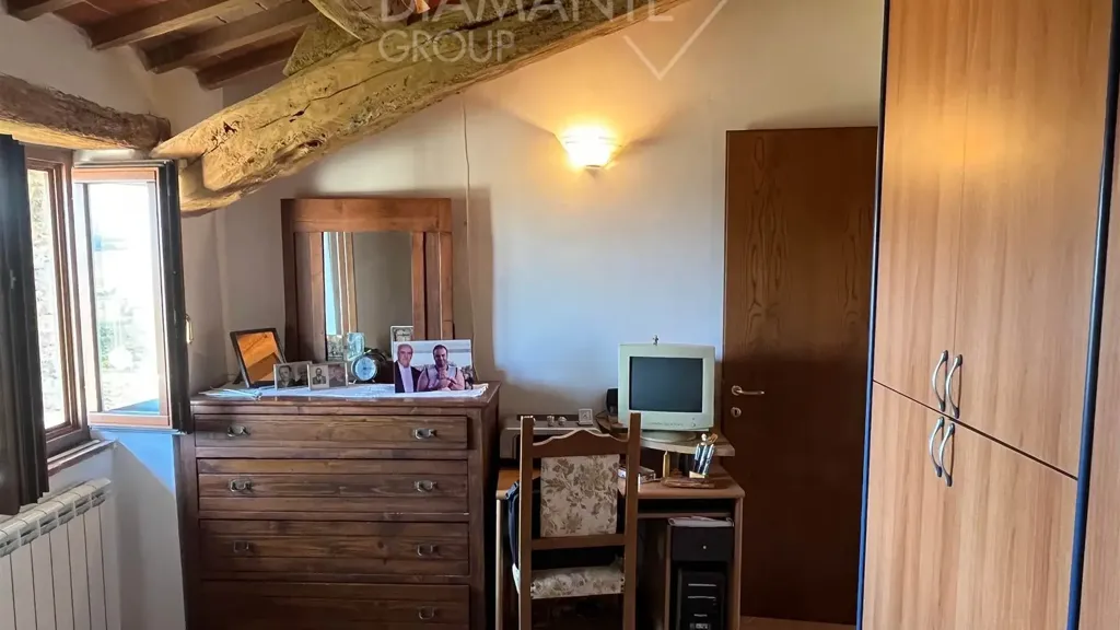 Office - 6-room apartment in IT