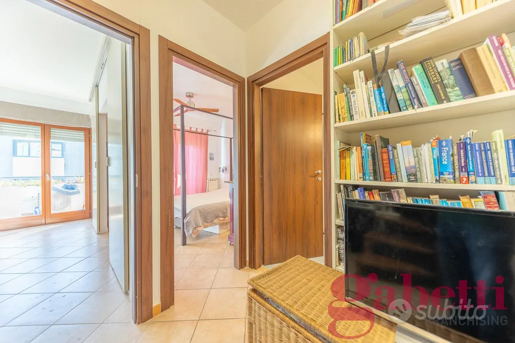 Esik - Loft with Large Terrace in Torrevecchia, Rome