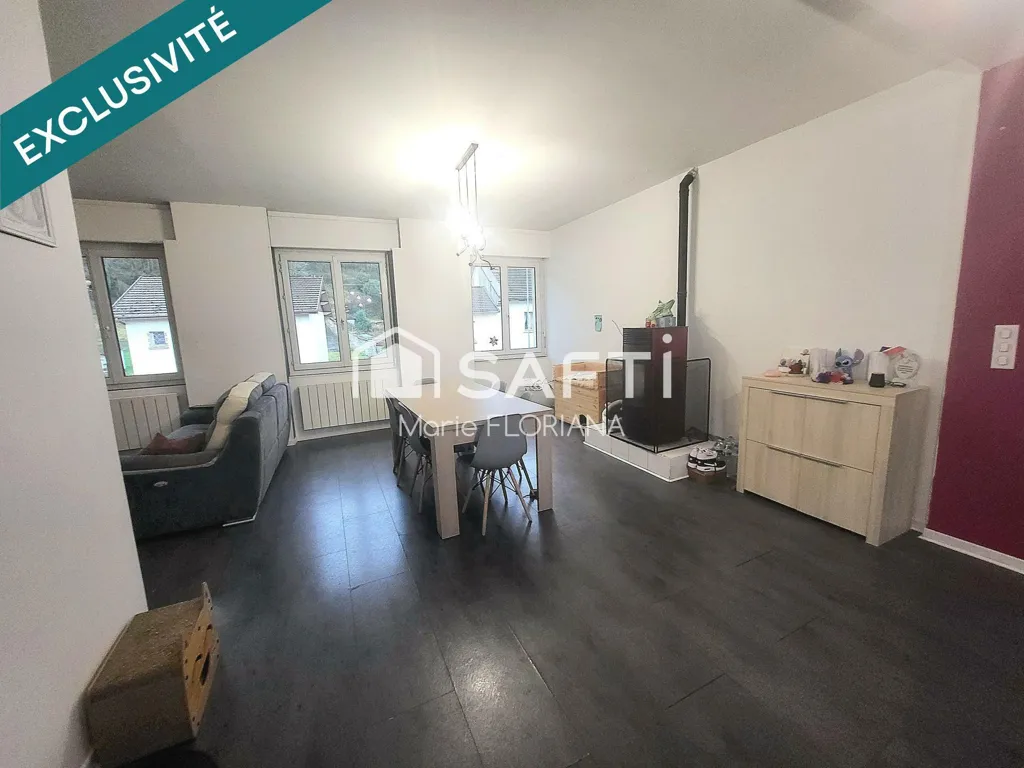 Salle à manger - Appartement Lumineux avec 4 Chambres à Dortan