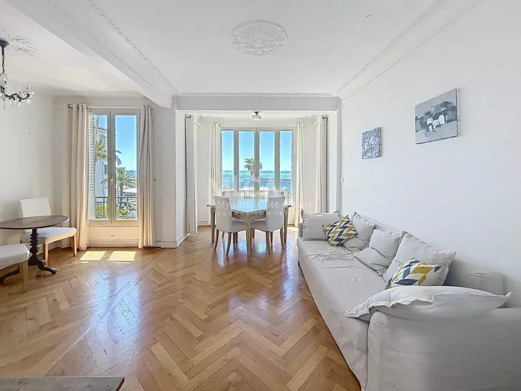 Soggiorno - Two-Bedroom Apartment with Sea View in Nice