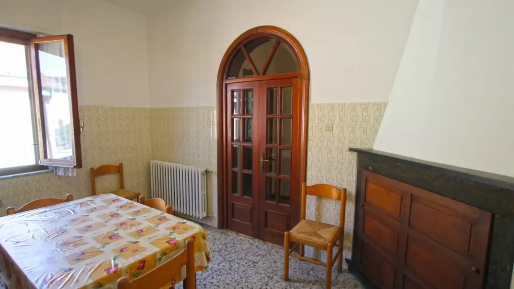 Salle à manger - Independent House with Roof Terrace in Fivizzano