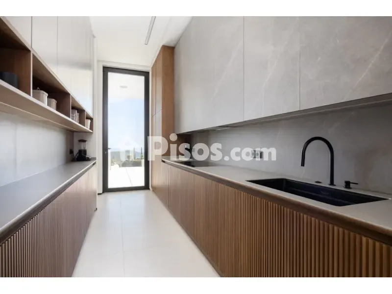 Cuisine - Contemporary Villa with Infinity Pool in El Madroñal