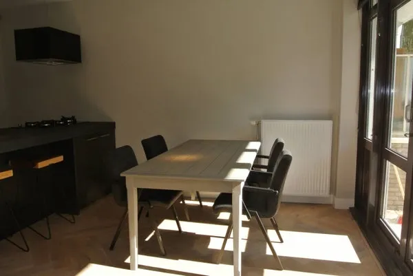 Dining Room - 2-Bedroom Apartment with Park View in Den Haag