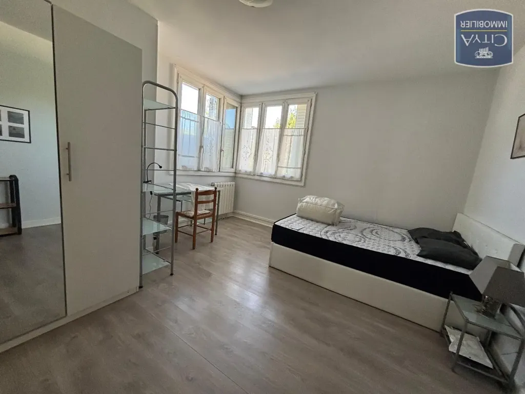 Appartement Meublé avec Balcons à Grenoble