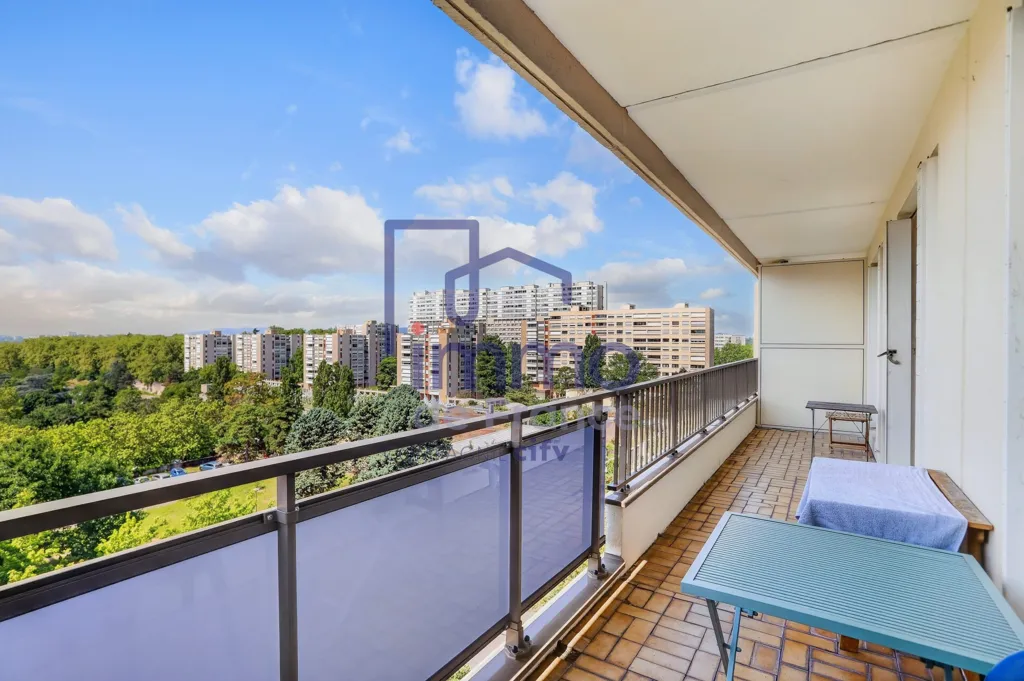 Balcone - Flat with Balcony in Caluire, Montessuy