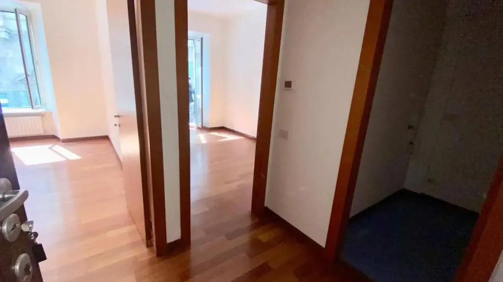 hallway_entrance