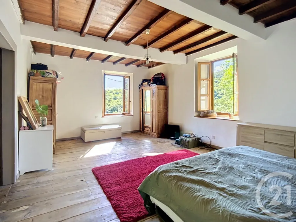 Chambres - Maison en Pierre avec Terrain à Aleu