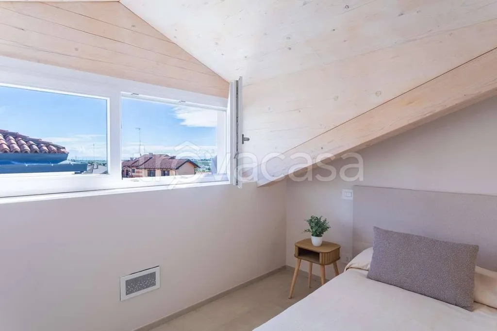 Chambres - Mansard Apartment with Lift in Busca