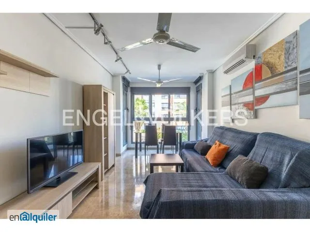 Elutuba - Apartment with Garage in Russafa–Eixample, Valencia